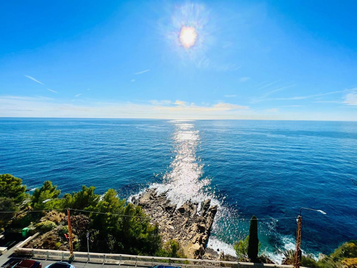 Suite Sunset 21 - Fronte Mare Sanremo Exteriér fotografie